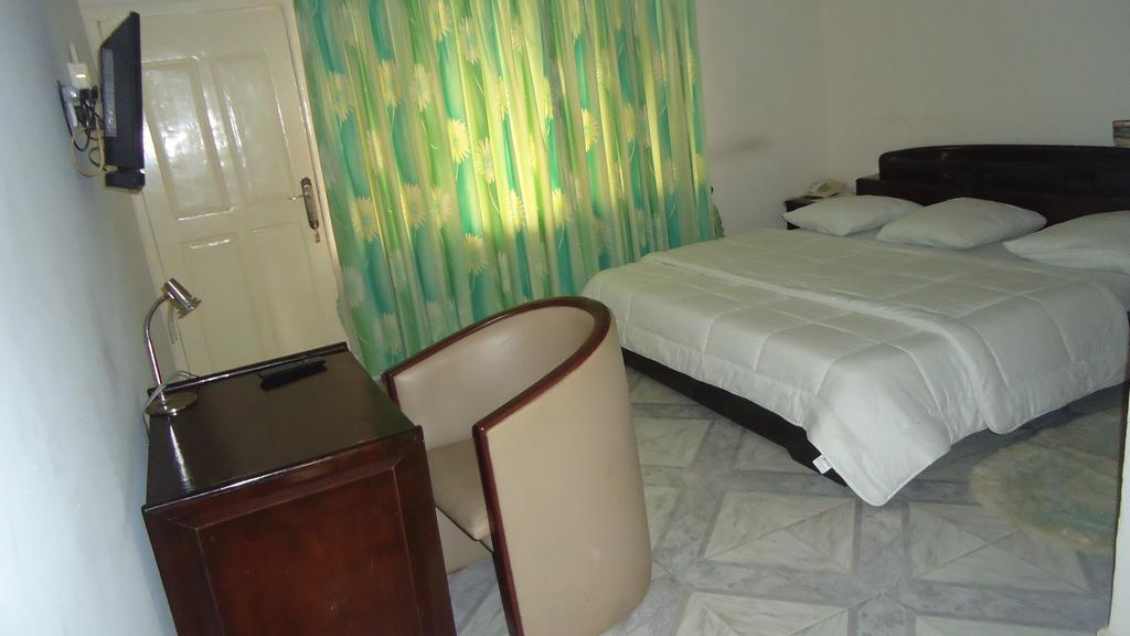 Wadoma Royale Hotel Kumasi Rum bild