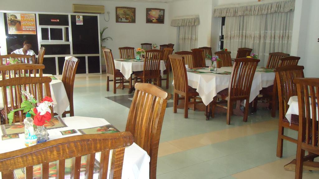 Wadoma Royale Hotel Kumasi Exteriör bild