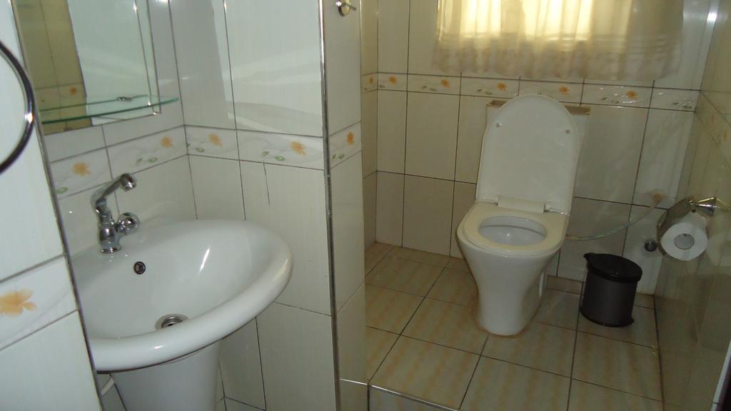 Wadoma Royale Hotel Kumasi Rum bild